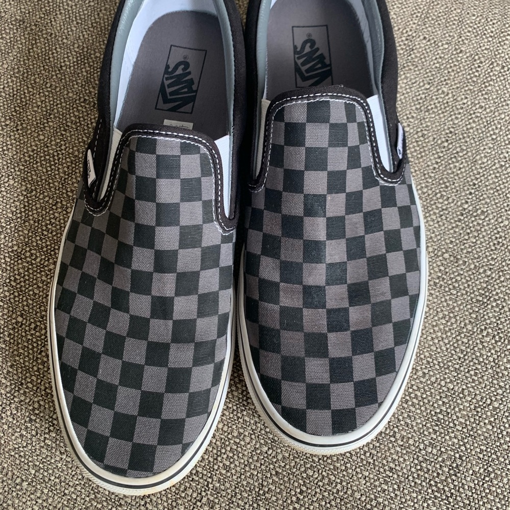 VANS - Men’s Sz 11.